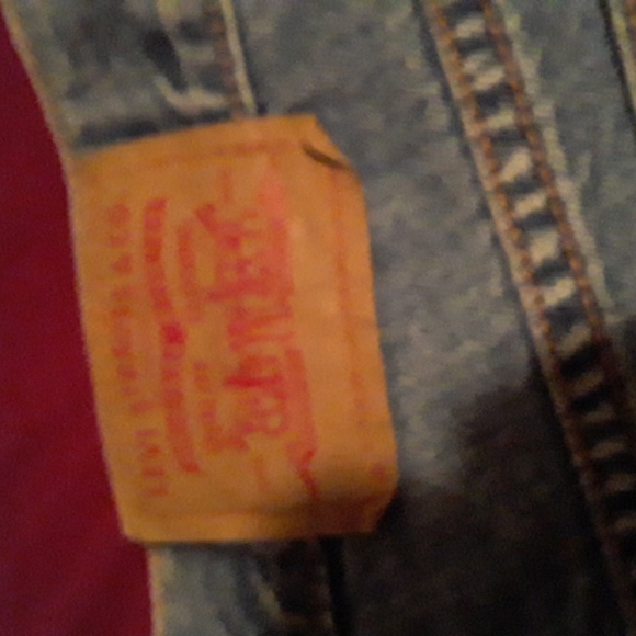 Levis Shorts - Picture 3 of 3